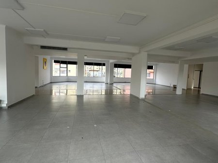 Qera, Godine 4-Kateshe, Rruga e Kavajes, Tirane.