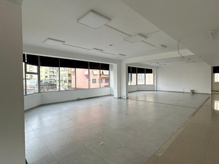 Qera, Godine 4-Kateshe, Rruga e Kavajes, Tirane.