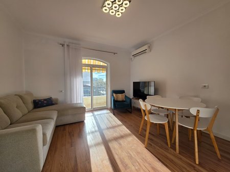 Qera, Apartament 1+1 tek RRuga Siri Kodra