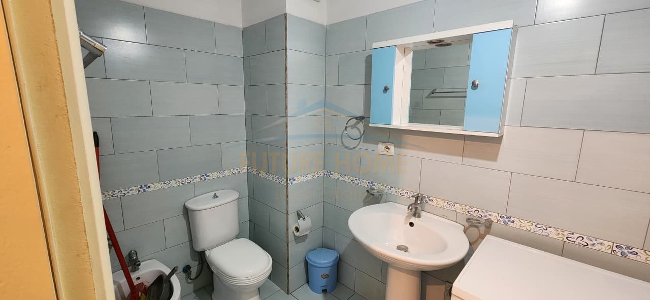 Qira, Apartament 2+1, Pallatet Cabej, Yzberisht