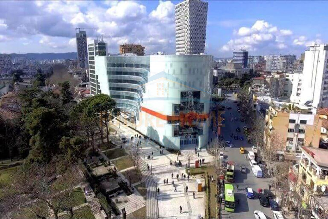 Qera, Apartament 2+1 për Zyra, Qendër, Tiranë.