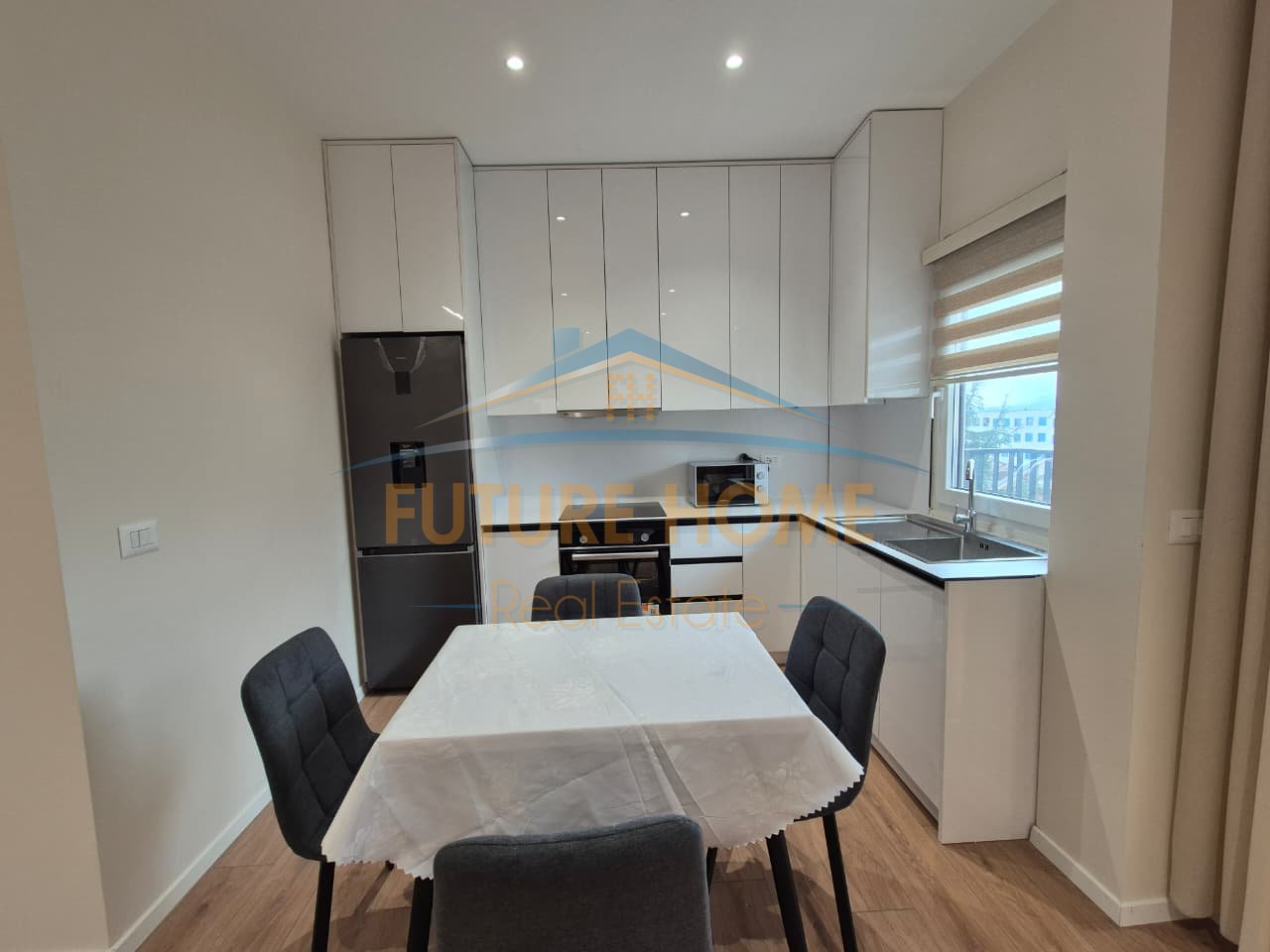 Qera, Apartament 1+1+Post Parkim, Rruga "Tomi Kristo", Tiranë