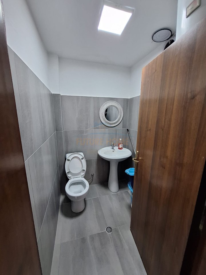 Qira, Office Ambient, Block.