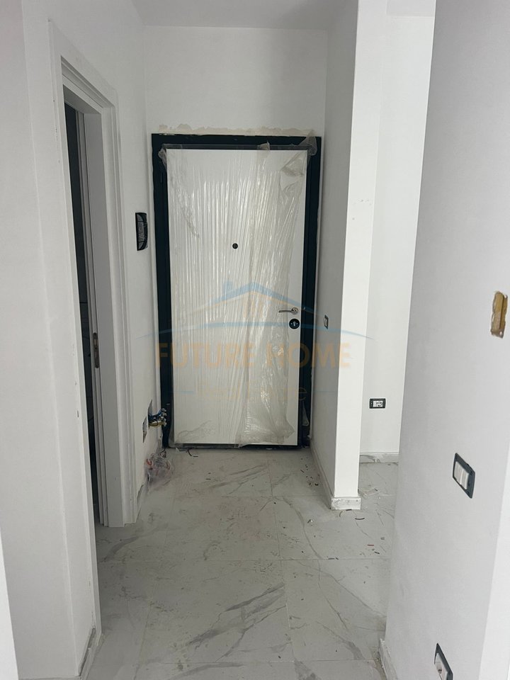 Shitet, Apartament 1+1, Univers City