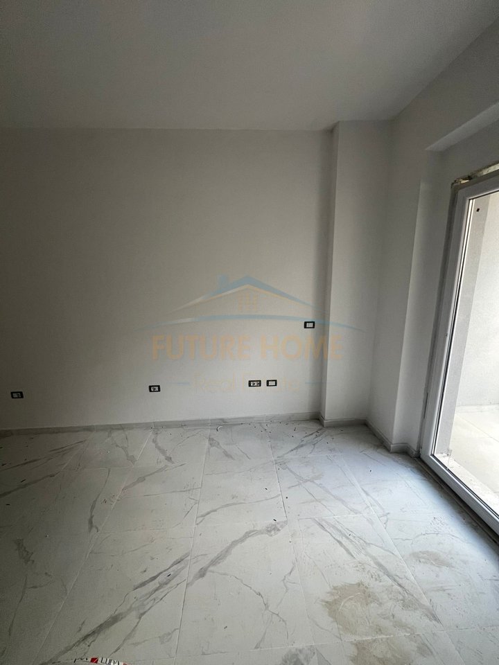 Shitet, Apartament 1+1, Univers City