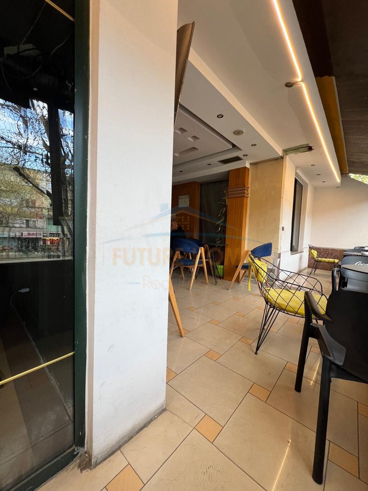 Qera, Ambjent Biznesi, Rruga e Kavajes, Tiranë