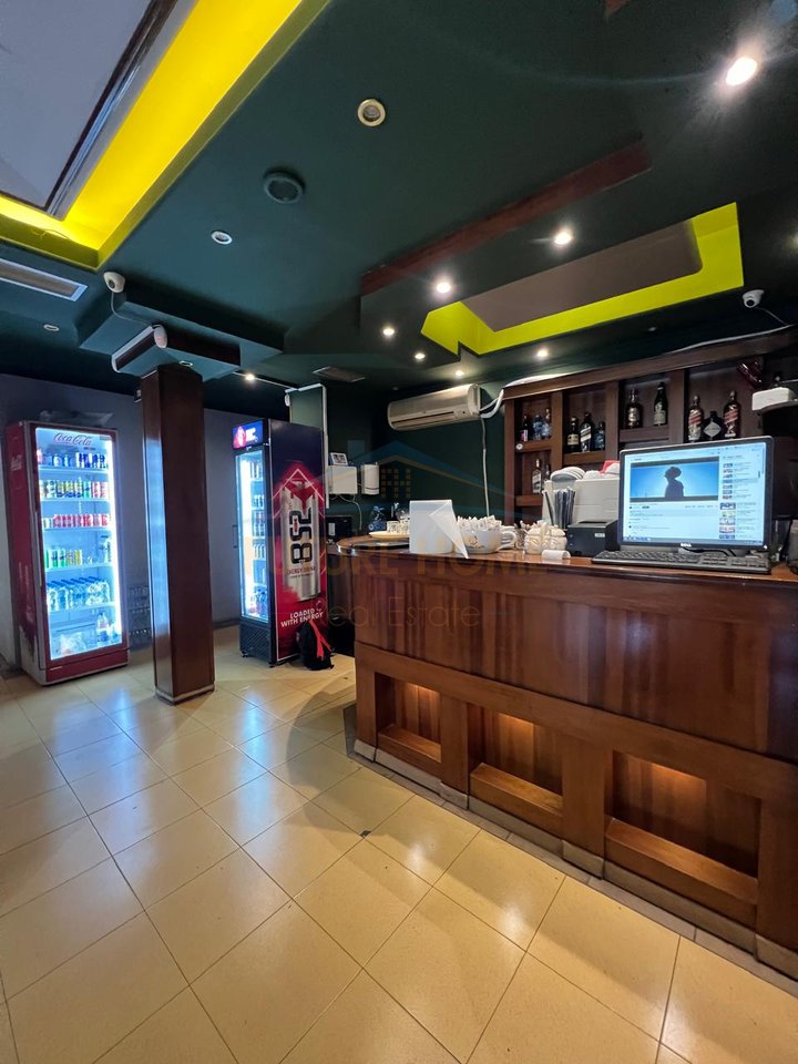 Qera, Ambjent Biznesi, Rruga e Kavajes, Tiranë