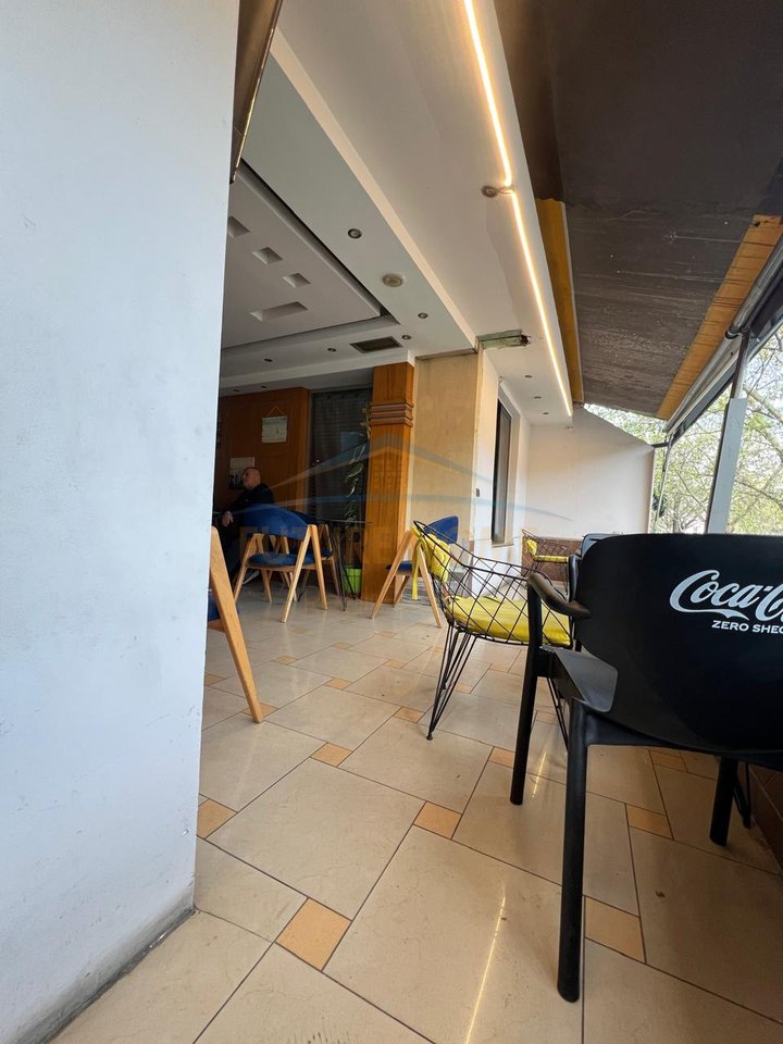 Qera, Ambjent Biznesi, Rruga e Kavajes, Tiranë