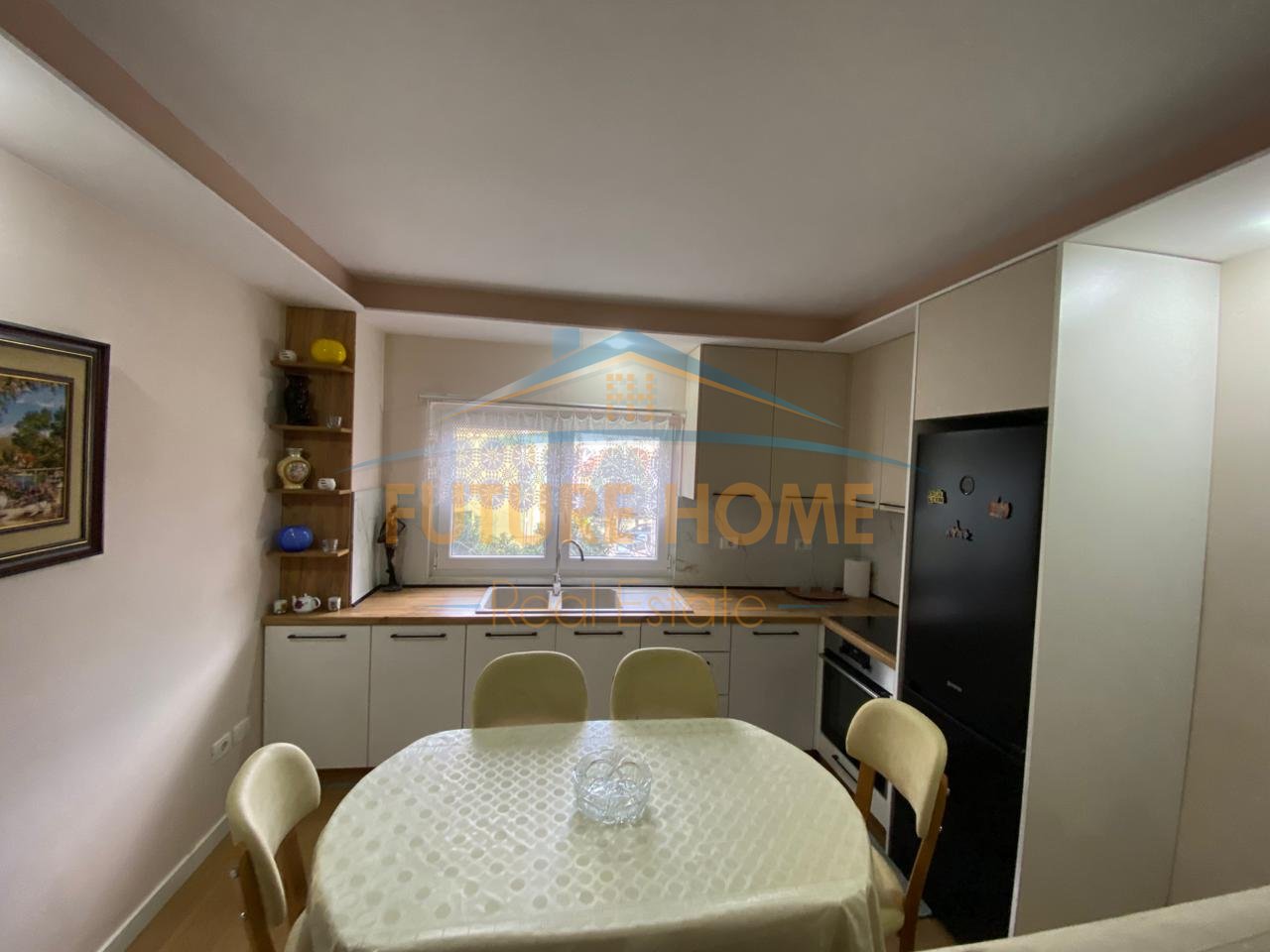 Qera, Apartament 1+1, Komuna Parisit, Tiranë