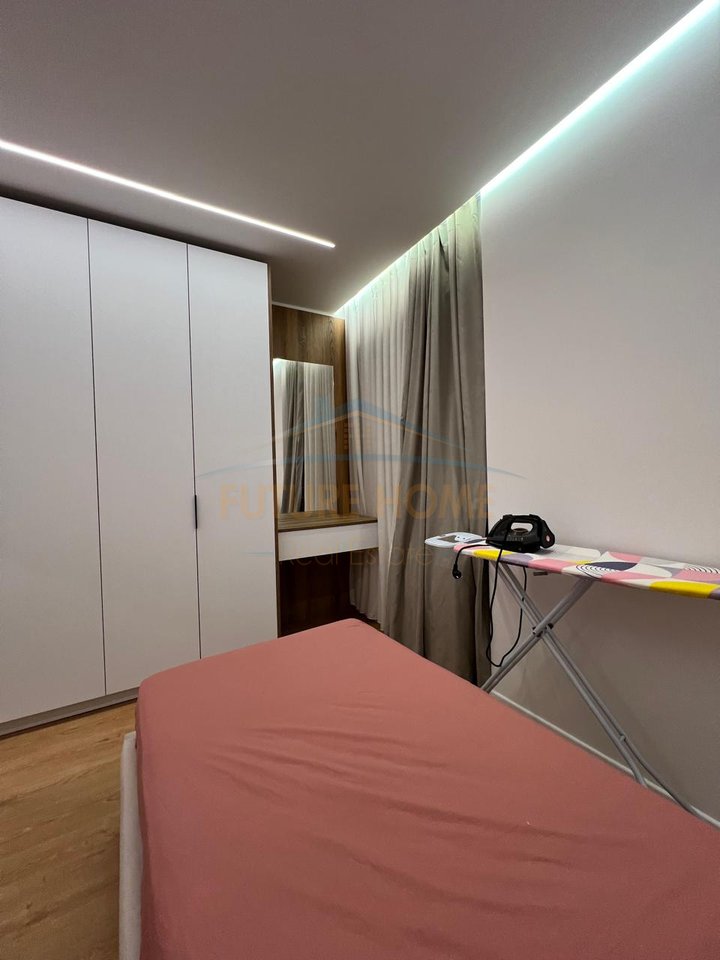 In vendita, Appartamento 2+1, Complesso Univers City, Tirana.