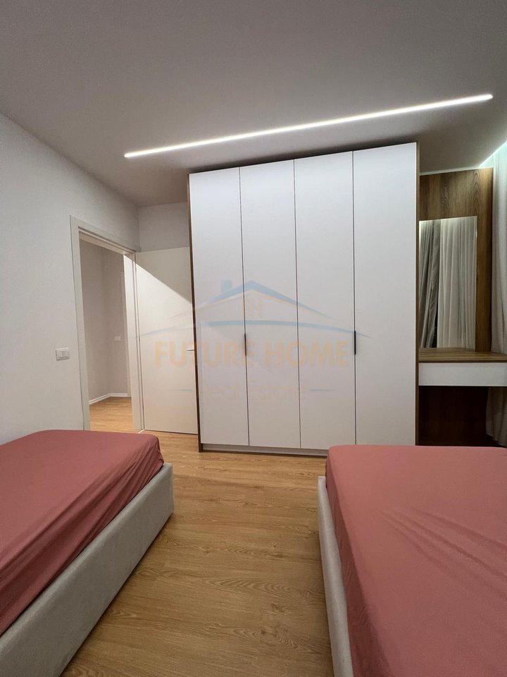 In vendita, Appartamento 2+1, Complesso Univers City, Tirana.