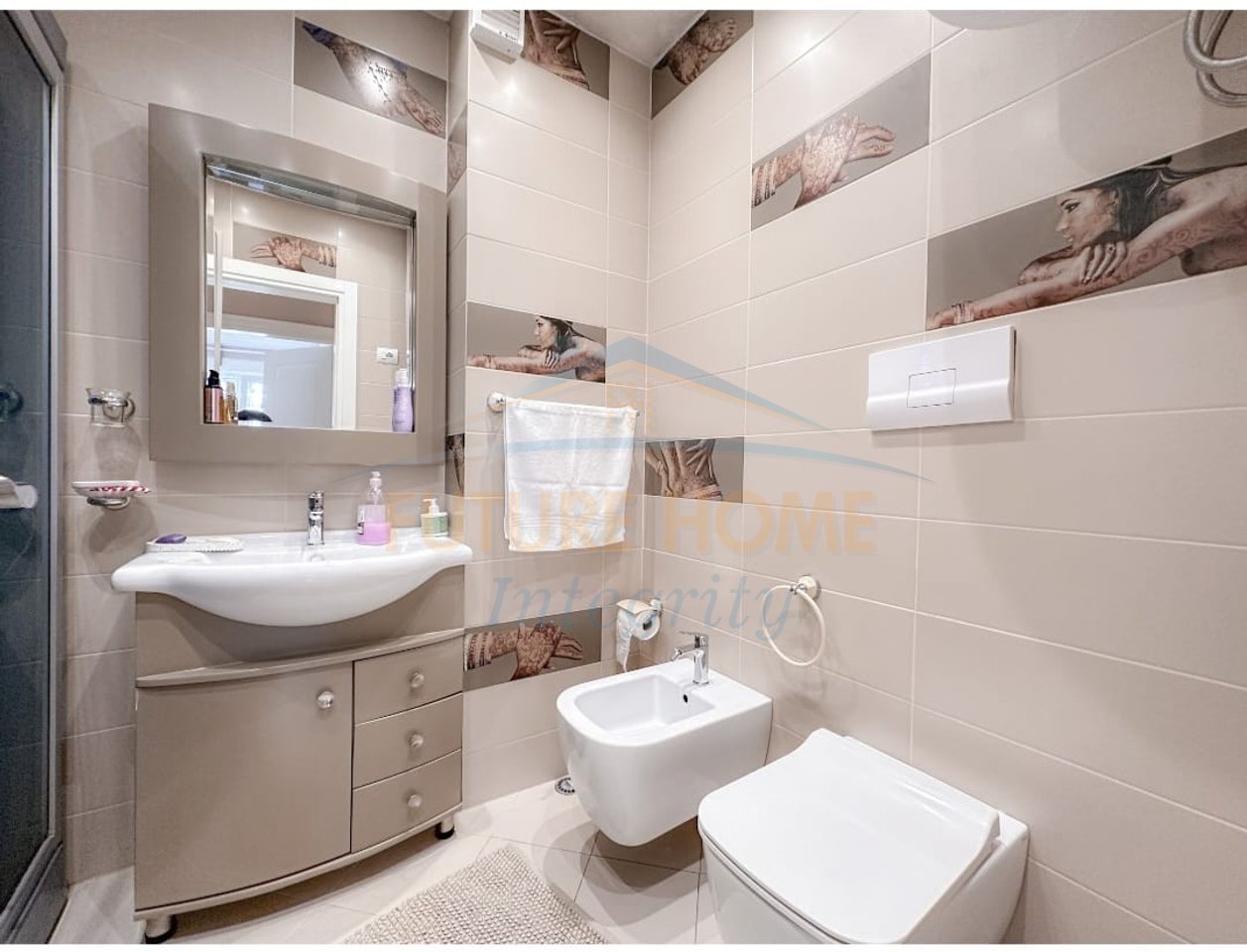 Rent, Apartment 2+1+2, Zoo, Tirana.