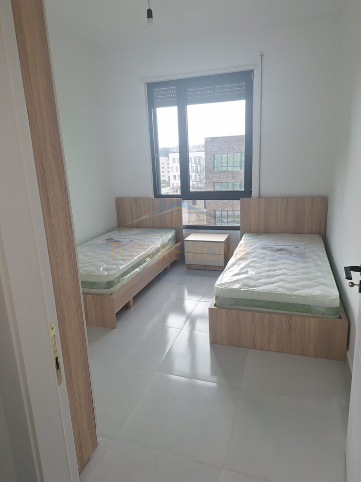 Qera, Apartament 2+1+2, Rruga 5 Maji, Tiranë.