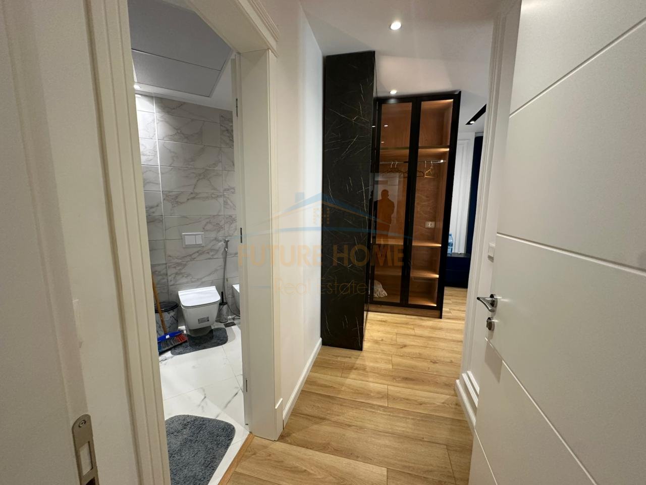 Rent, Apartment 2+1+2, Tirana Garden Building