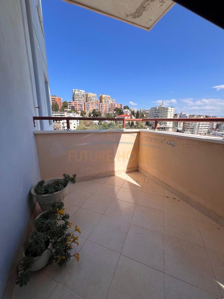 Shitet, Apartament 2+1+2, Vollga, Durrës