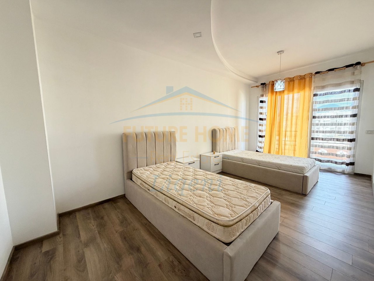Qera, Apartament 2+1+2, Unaza e Re, Tiranë.