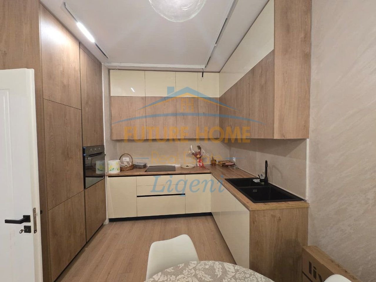 Rent, Apartment 2+1, Center, Tirana.