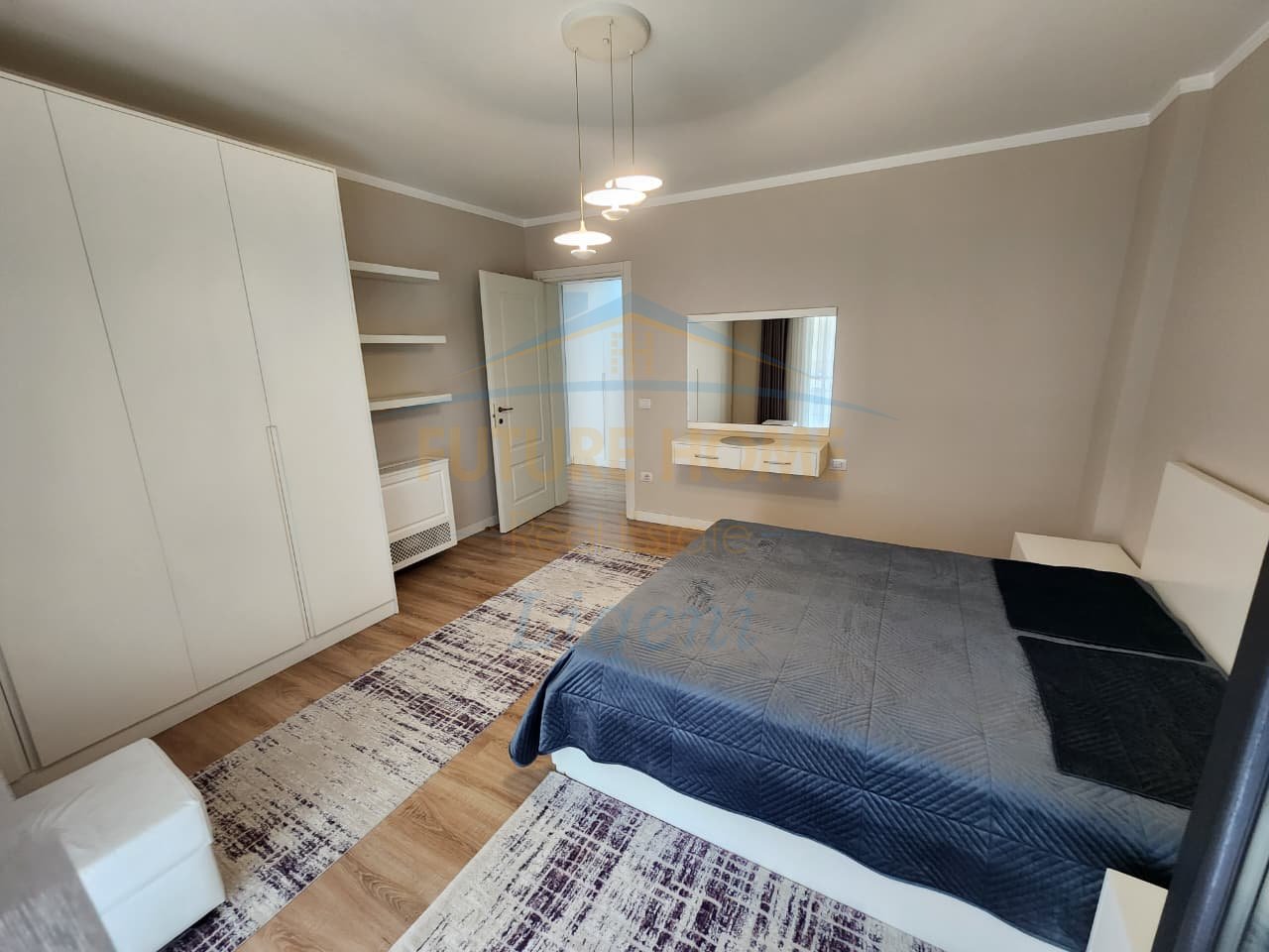 Qira, Apartament 2+1+ Post Parkimi, Rruga e Kosovarëve, Tiranë.