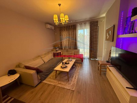 For rent, 2+1+2 Apartment, Molla Complex, Migjeni Boulevard