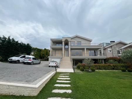 For sale, 3-storey villa, Mjull-Bathore, Tirana