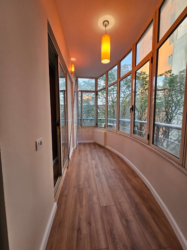 In vendita, Appartamento 2+1, Via Mine Peza, Tirana