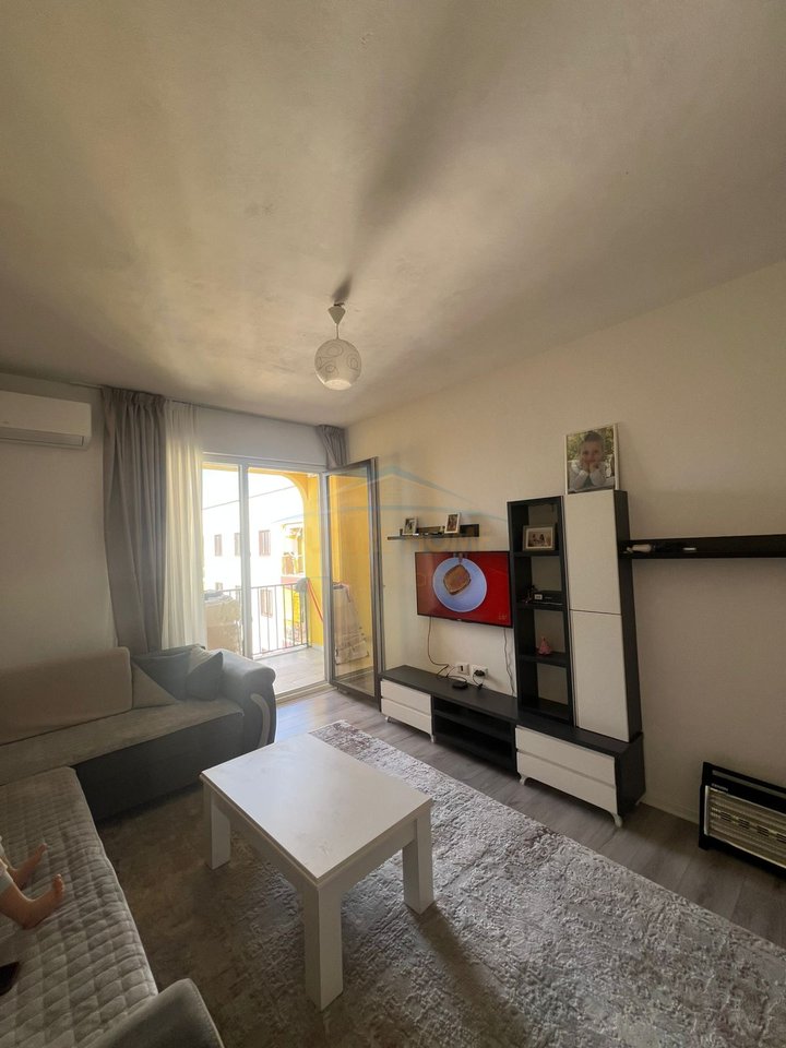 Vendesi appartamento 2+1+posto auto, Yzberisht, Grand Galery.