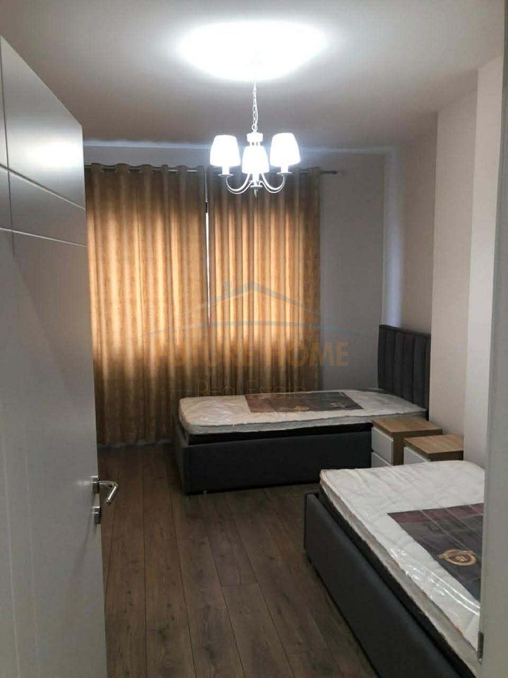 For rent, 2+1+2 Apartment, Molla Complex, Migjeni Boulevard