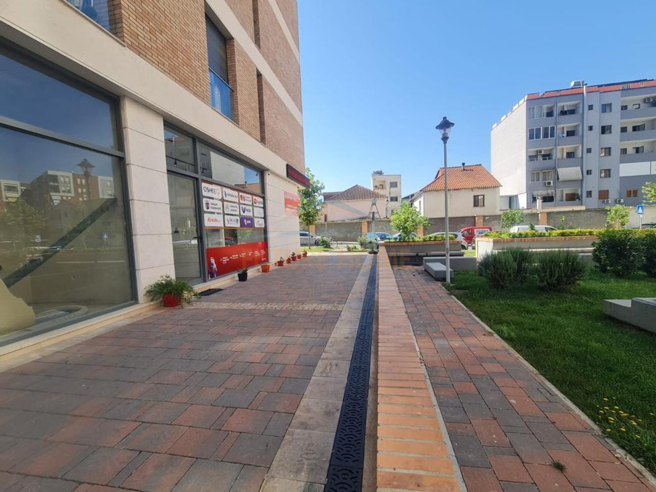Shitet, Ambient Biznesi ,Rezidenca Fiore Di Bosko, Tirane