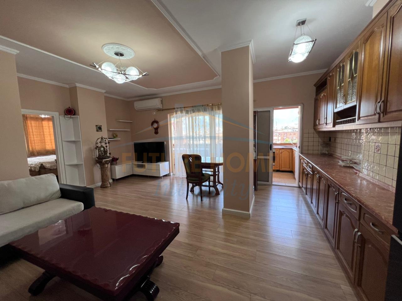 Qera, Apartament 2+1, Xhamllik, Tiranë.