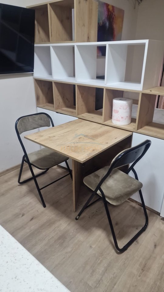 Qira, Garsoniere, Kopshti Botanik, Tirane.