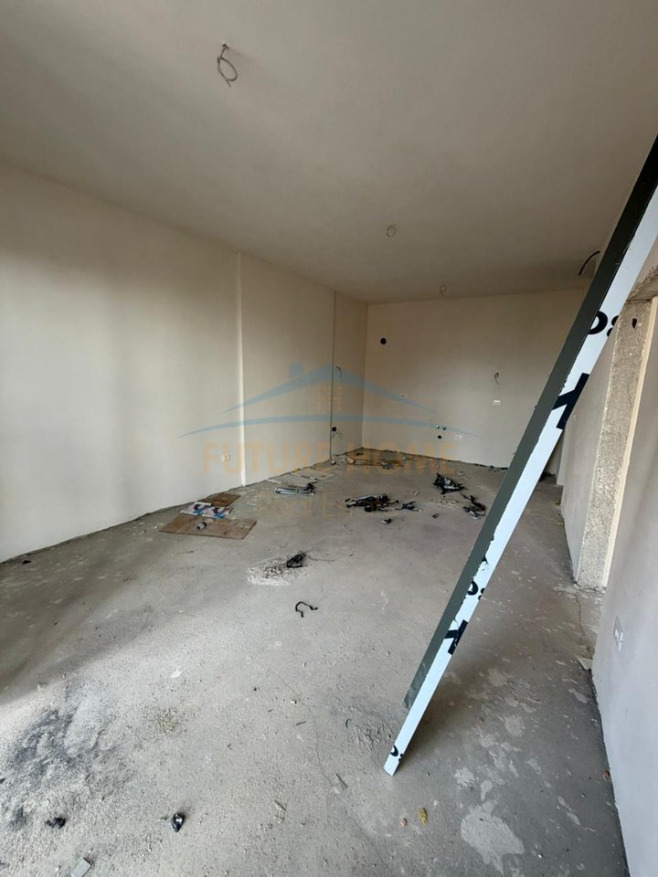 In vendita, Appartamento 1+1, Laprakë
