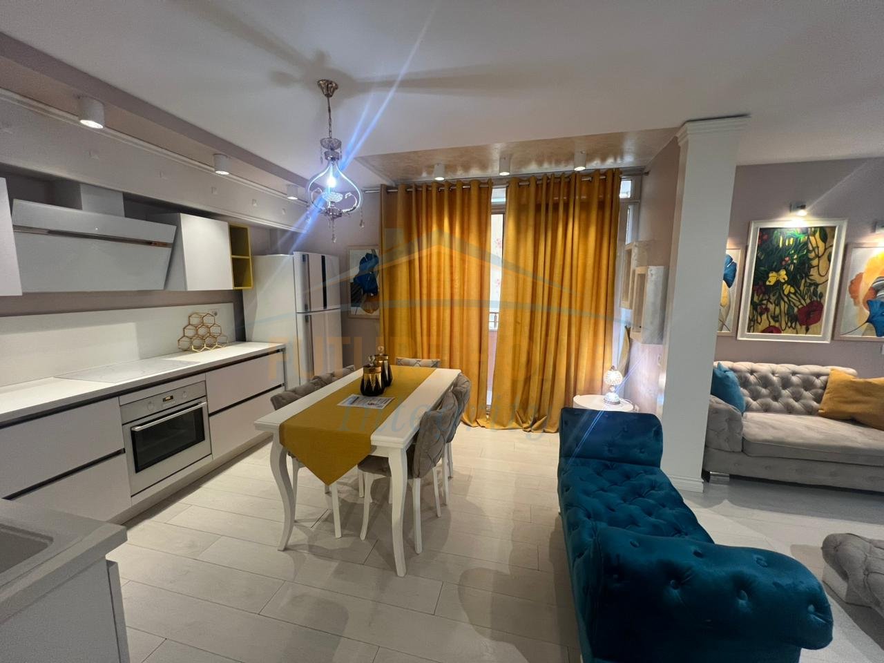 Qera, Apartament 2+1+2, Kopshti Zoologjik, Tiranë.