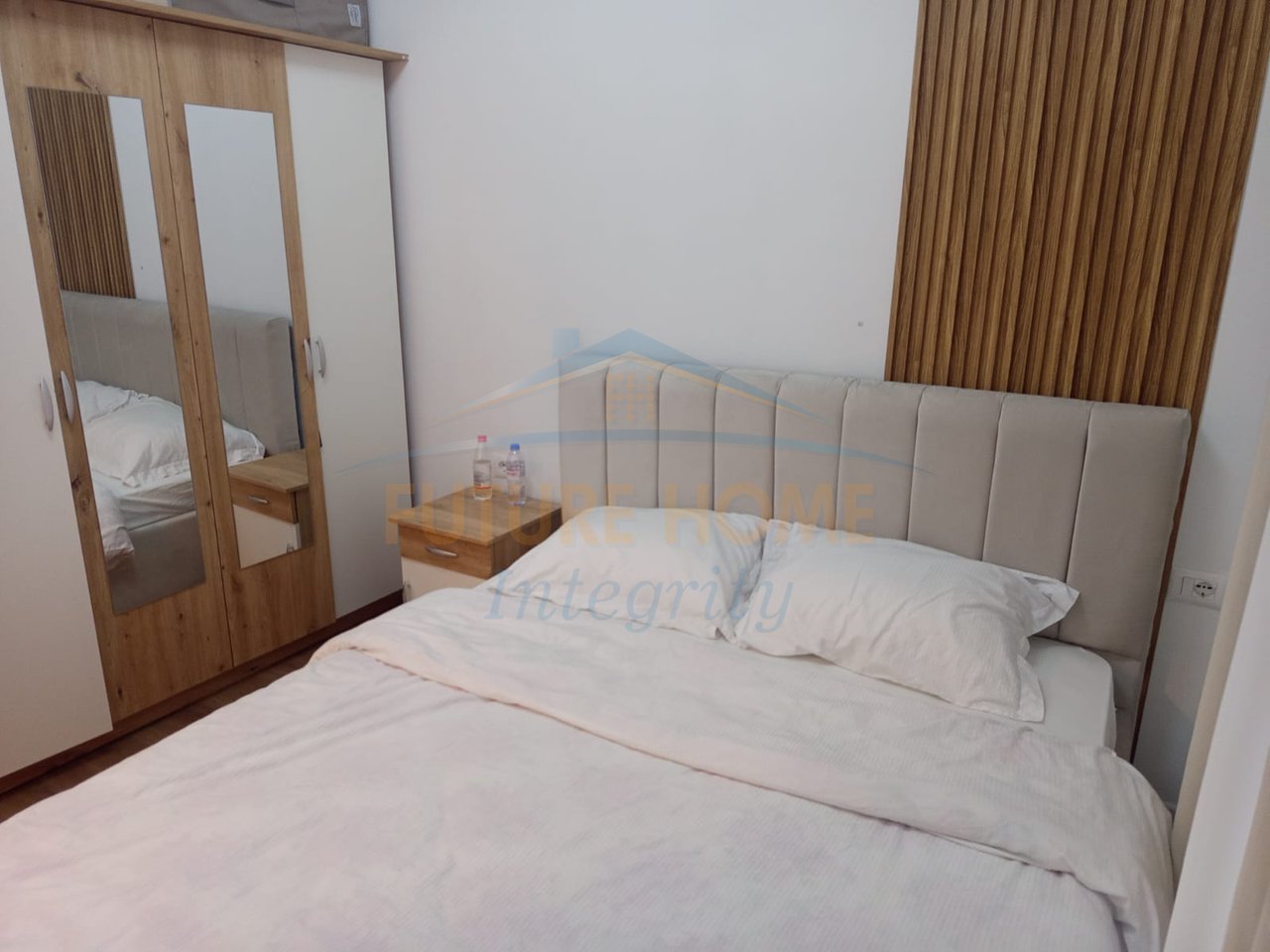 Rent, 1+1 Apartment, Kadiu Residence, Tirana.