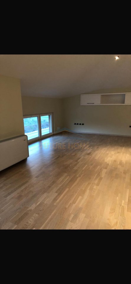 In vendita, Villa Super Investita, Bërzhitë
