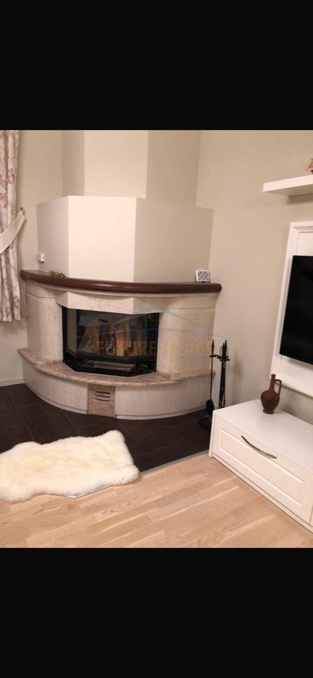 Affitto, Villa Super Investita, Bërzhitë