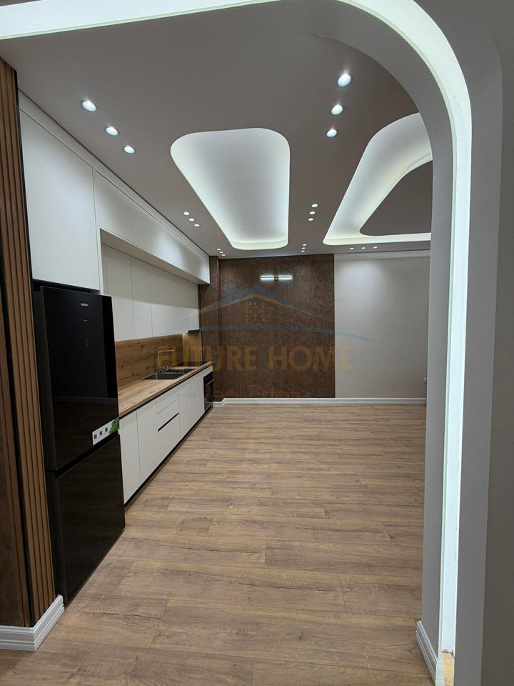 In vendita, Appartamento 2+1, Tirana Golden Park 3