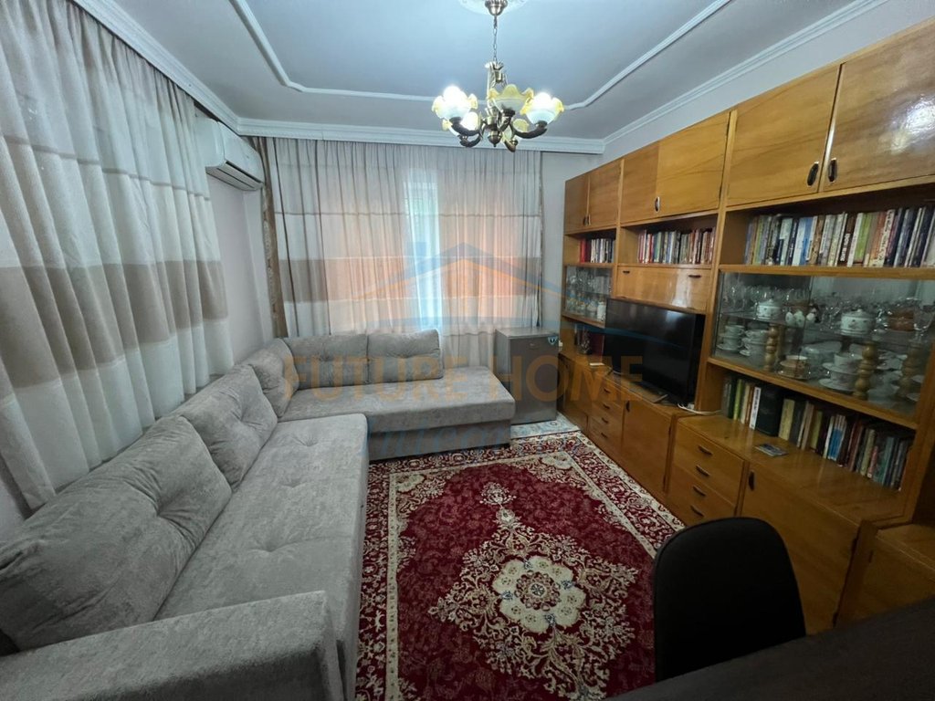 For rent, 1+1 Apartment, Elbasan Street, Tirana.