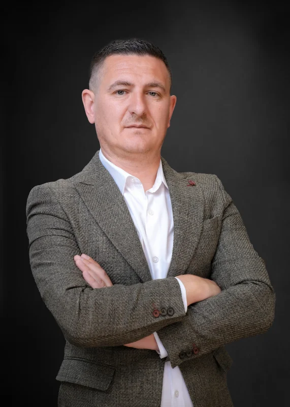 Marius Skenderi