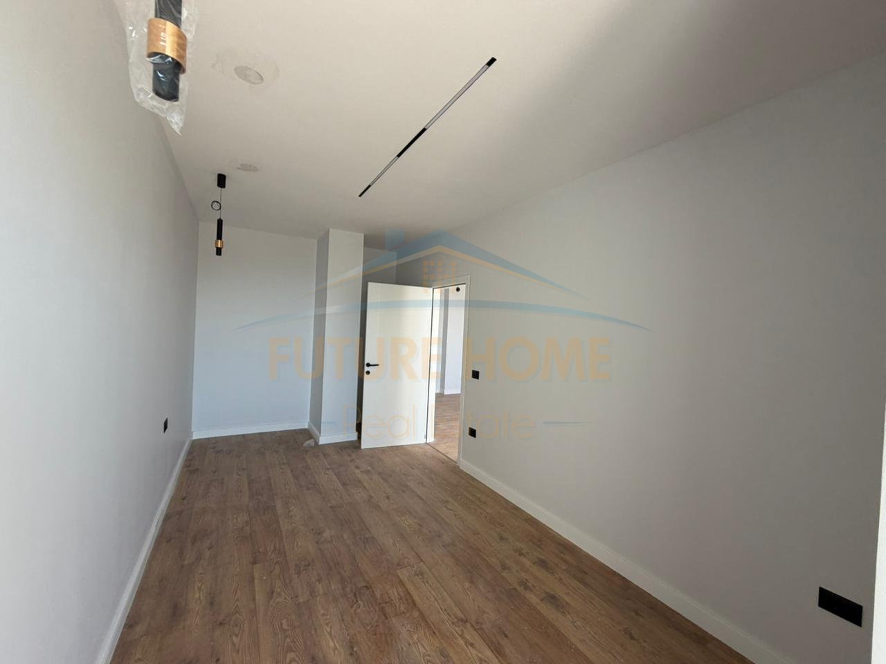 Shitet Apartament 1+1, Qerret,Kavaje