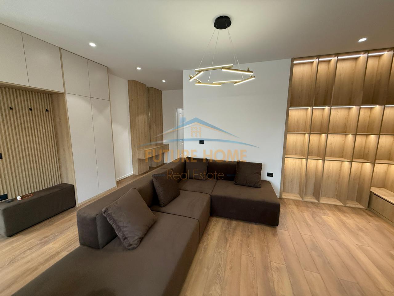 For rent, 4-story villa, Mjull-Bathore, Tirana.