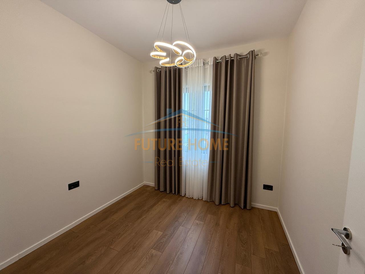 For rent, 4-story villa, Mjull-Bathore, Tirana.