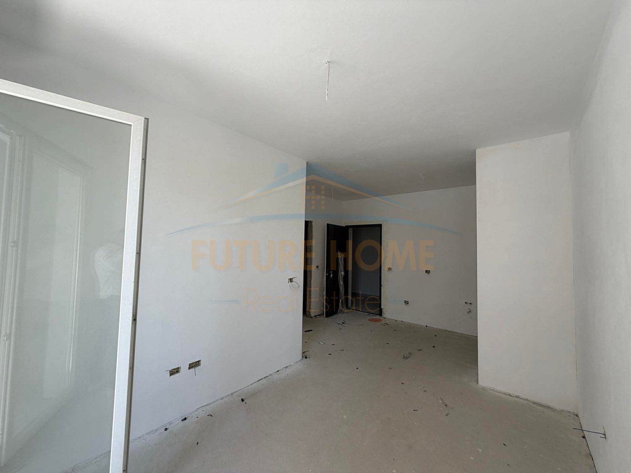 Shitet, Apartament 1+1, Univers City