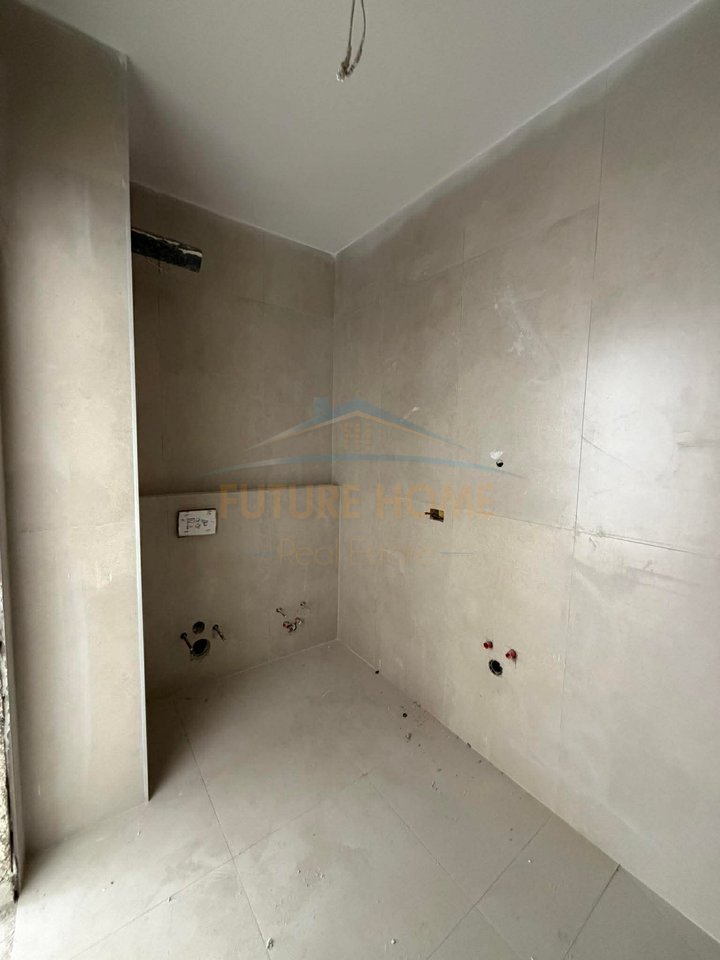 Shitet, Apartament 1+1, Univers City
