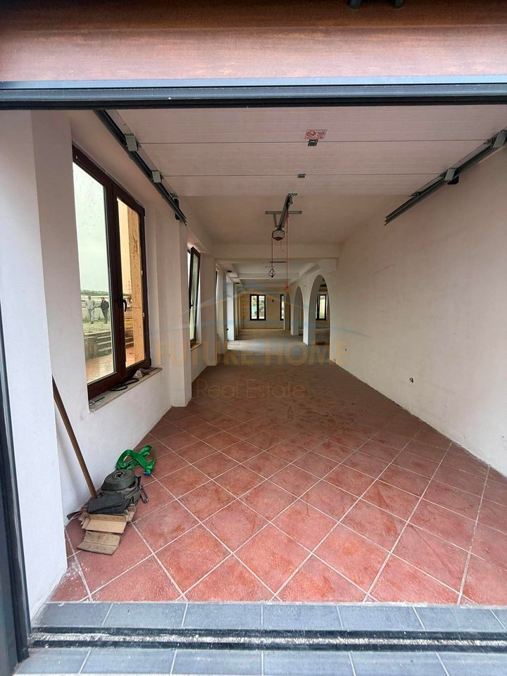For rent, Business Building, Egnatia Street, Tirana