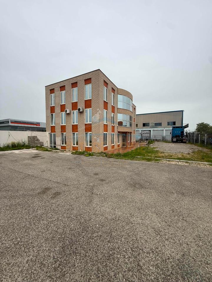 For rent, Business Building, Egnatia Street, Tirana