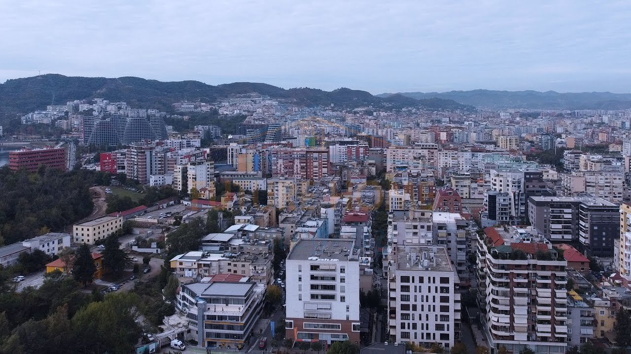 For sale, Apartment 1+1, New Bazaar, Tirana.