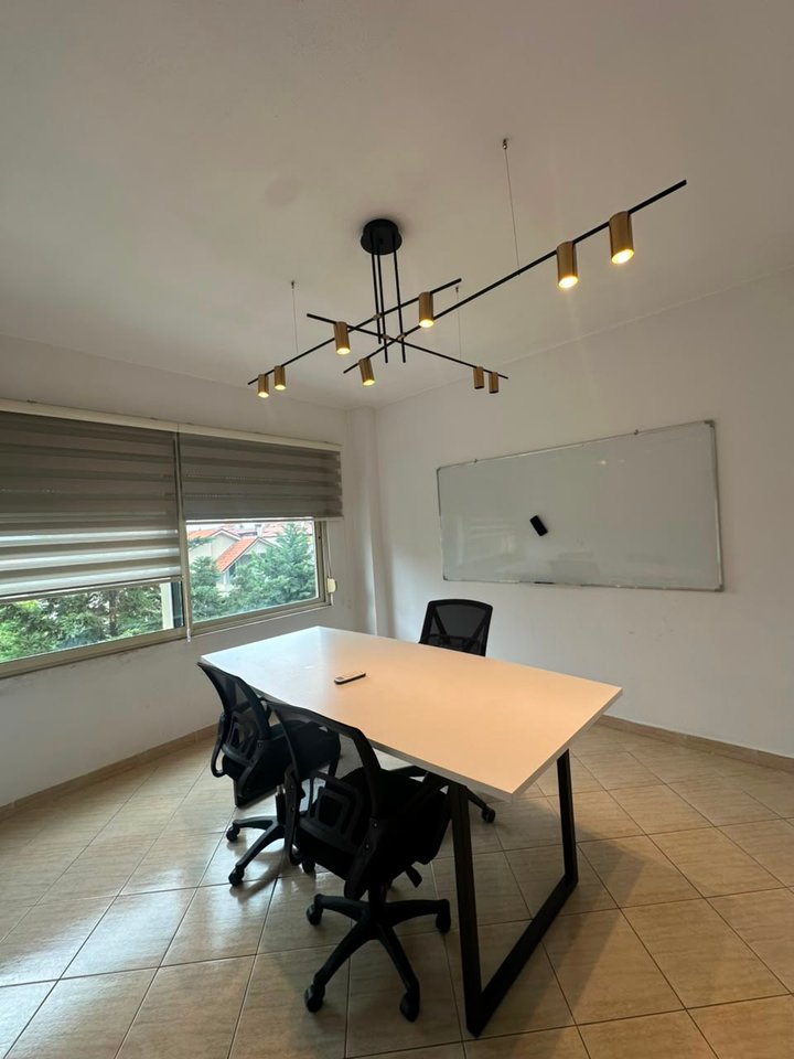 For rent, Office space, Komuna e Parisit, Tirana