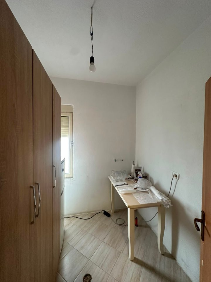 For rent, Office space, Komuna e Parisit, Tirana