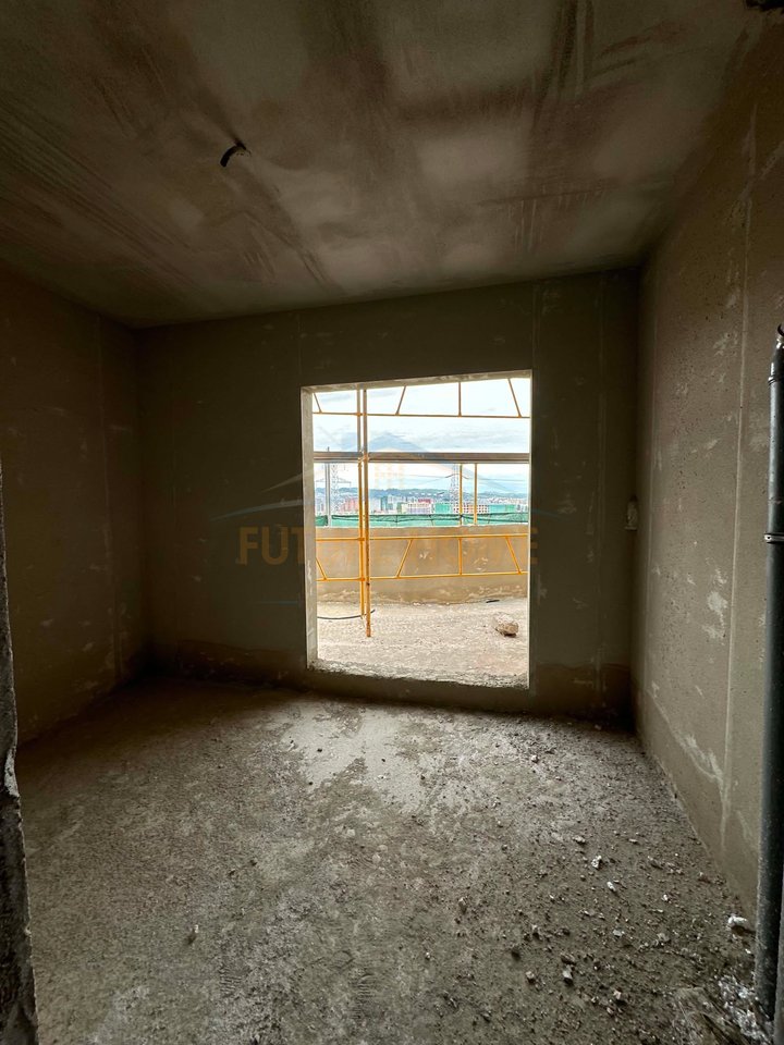 Qera, Apartament 4+1+2 + Post Parkimi, Green City, Unaza e Re