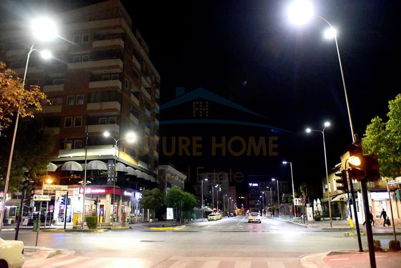 Shitet, Apartament 2+1, Vasil Shanto, Tiranë.